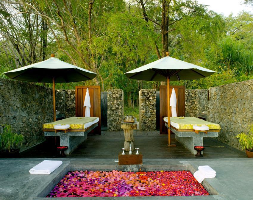 Amanwana Hotel West Sumbawa Regency Facilities photo